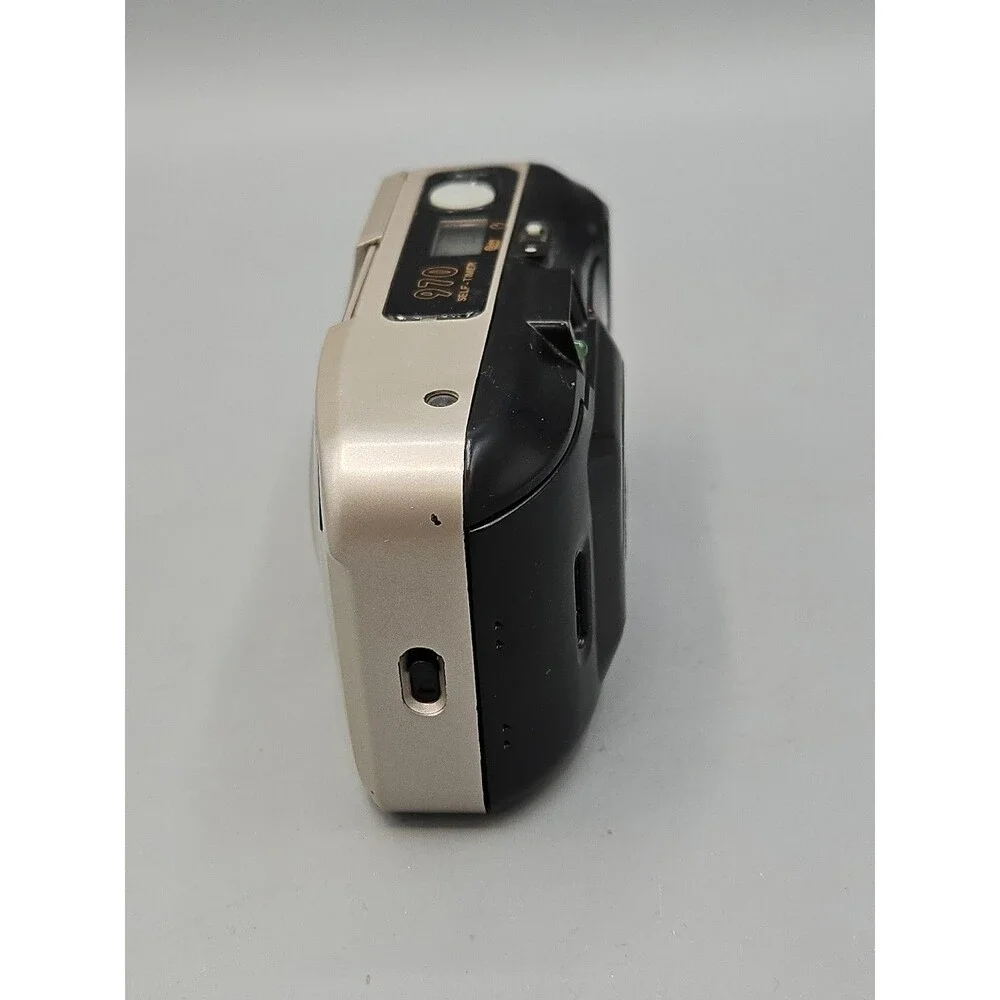 BELL + HOWELL 970 Auto Focus Date Back Red-Eye Point and Shoot Film Camera